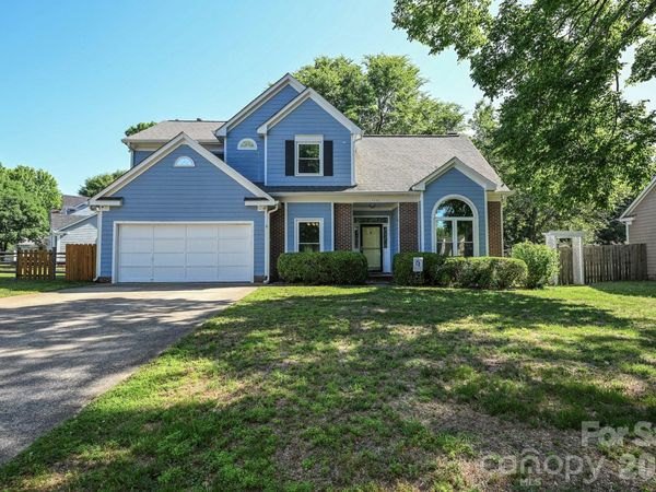 9101 Castlebay Drive, Charlotte, NC 28277