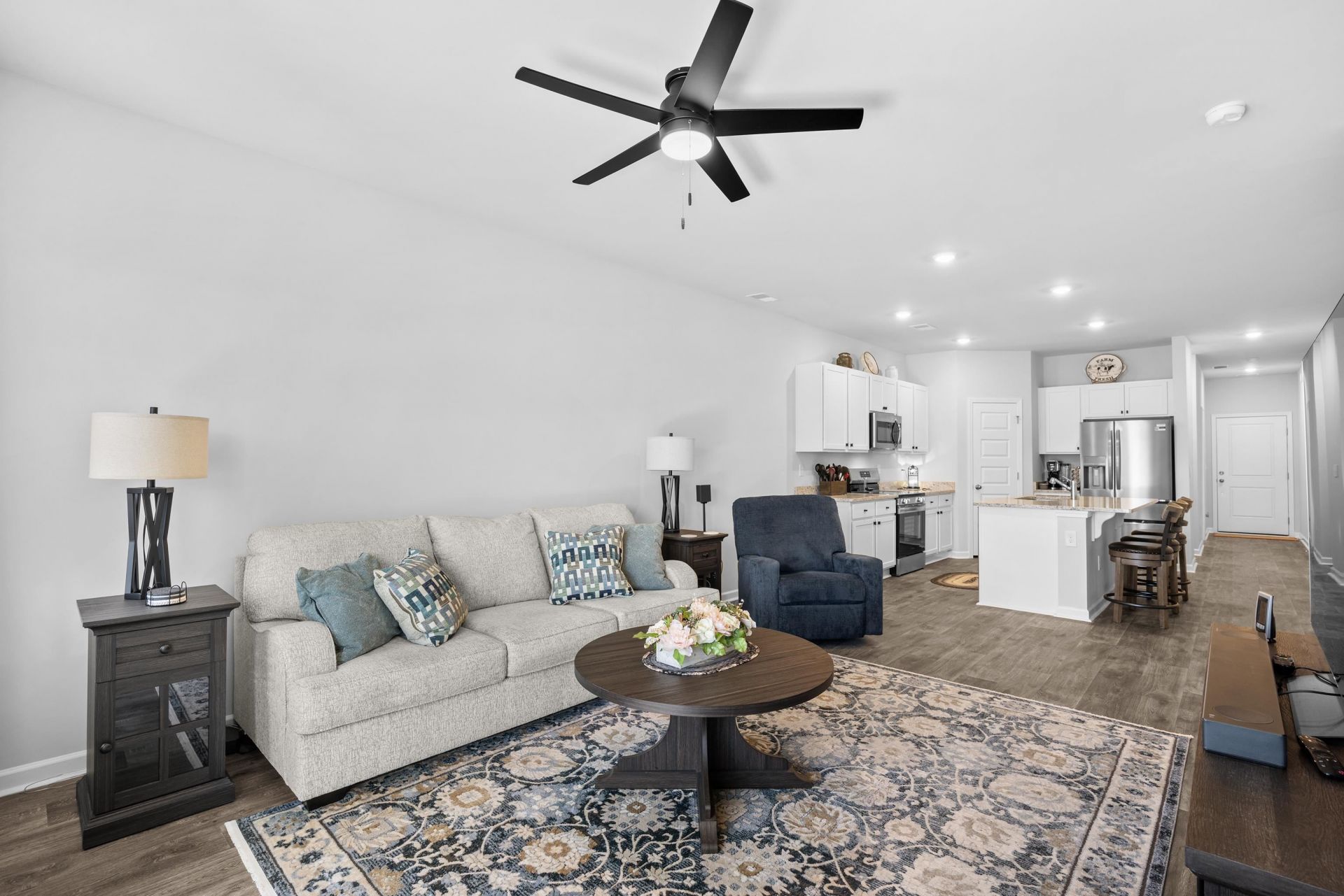 2076 Victory Way Photo 14