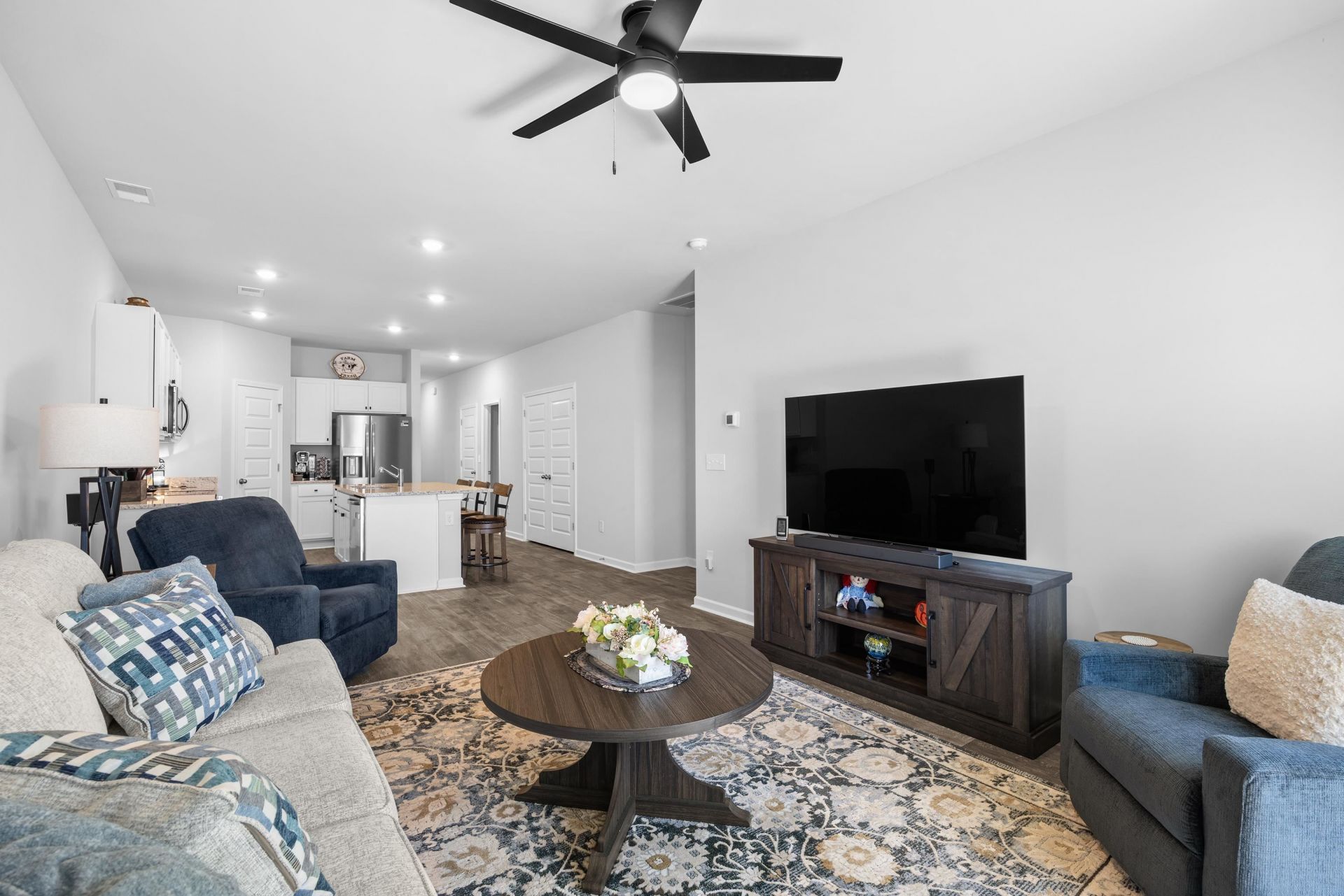 2076 Victory Way Photo 15