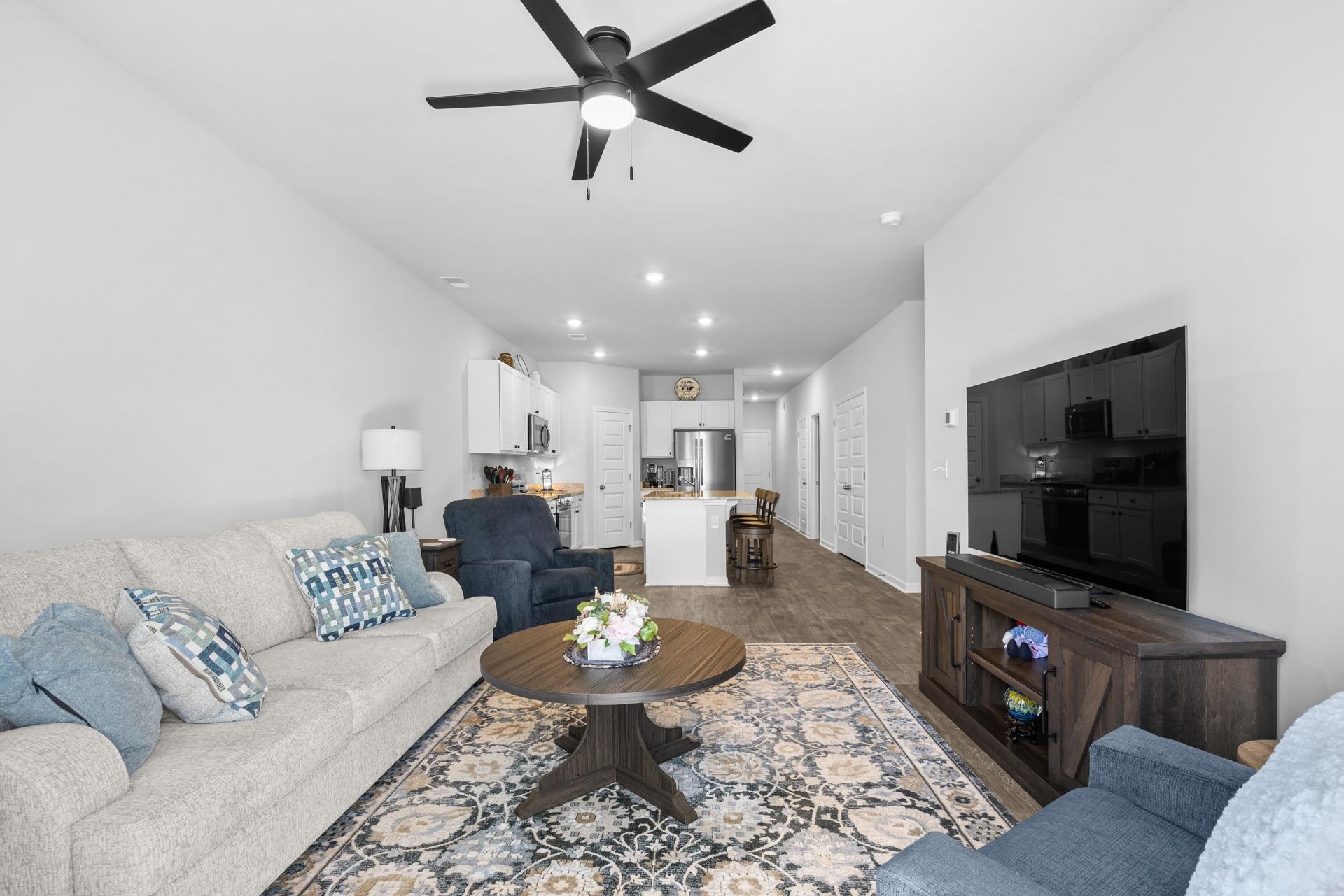 2076 Victory Way Photo 16
