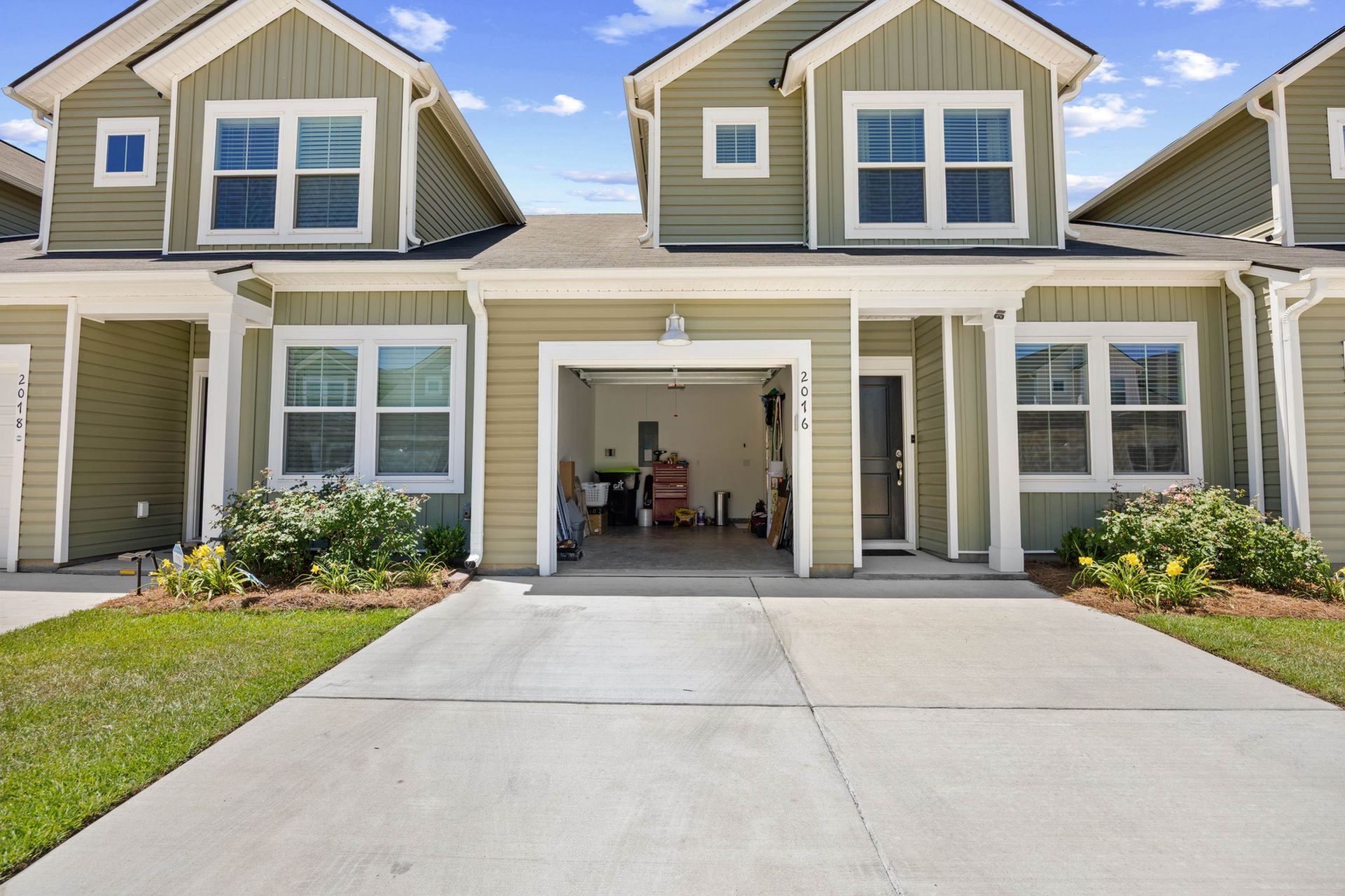 2076 Victory Way Photo 34