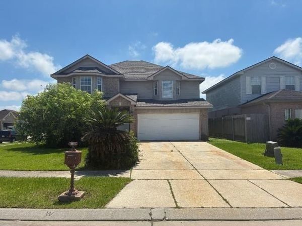 1111 ARTESA Drive , Jefferson, LA 70072