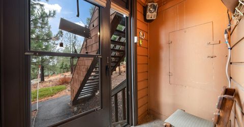 11711 Snowpeak Way, Truckee, CA 96161 Photo
