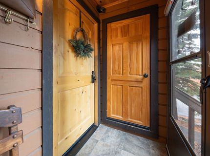 11711 Snowpeak Way, Truckee, CA 96161 Photo