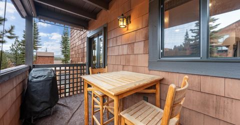11711 Snowpeak Way, Truckee, CA 96161 Photo