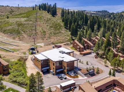 11711 Snowpeak Way, Truckee, CA 96161 Photo