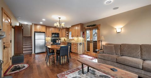 11711 Snowpeak Way, Truckee, CA 96161 Photo