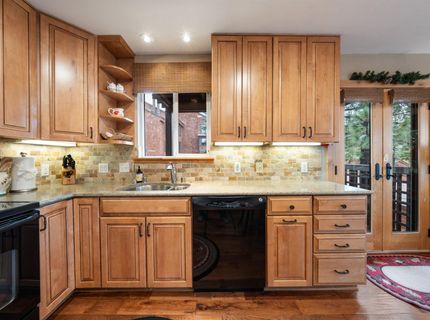 11711 Snowpeak Way, Truckee, CA 96161 Photo