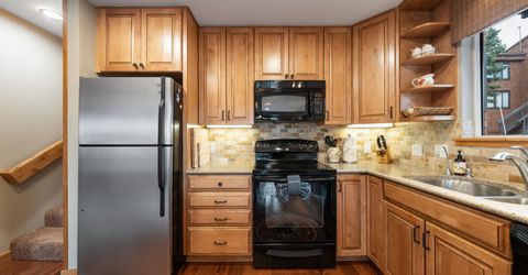 11711 Snowpeak Way, Truckee, CA 96161 Photo