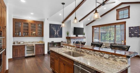 10173 Annies Loop, Truckee, CA 96161 Photo