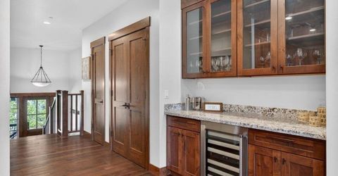 10173 Annies Loop, Truckee, CA 96161 Photo