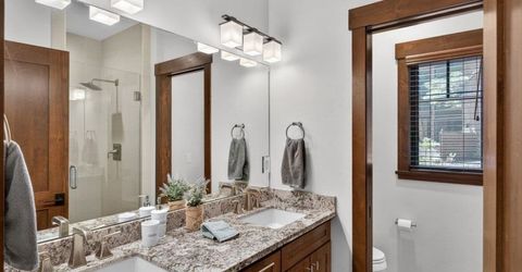 10173 Annies Loop, Truckee, CA 96161 Photo