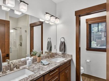 10173 Annies Loop, Truckee, CA 96161 Photo