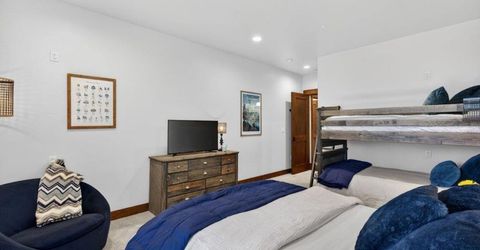 10173 Annies Loop, Truckee, CA 96161 Photo