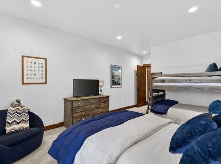 10173 Annies Loop, Truckee, CA 96161 Photo