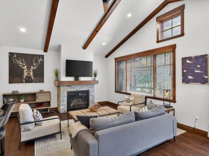 10173 Annies Loop, Truckee, CA 96161 Photo