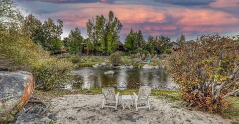 10050 SE River Street, Truckee, CA 89523 Photo