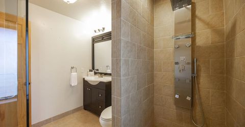 10868 Laurelwood Drive, Truckee, CA 96161 Photo