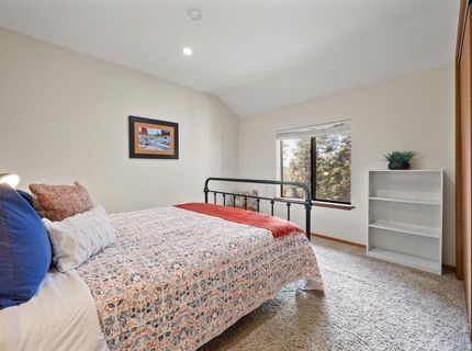 10868 Laurelwood Drive, Truckee, CA 96161 Photo