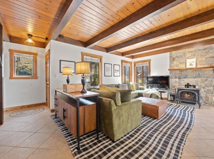 10868 Laurelwood Drive, Truckee, CA 96161 Photo