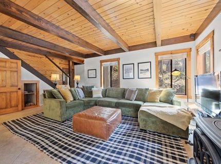 10868 Laurelwood Drive, Truckee, CA 96161 Photo