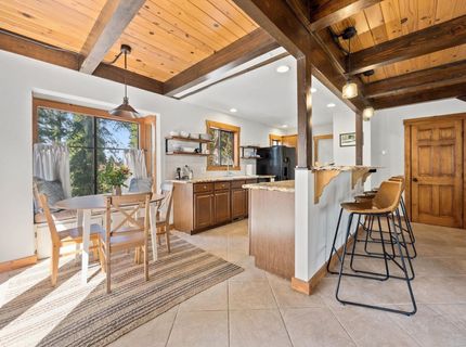 10868 Laurelwood Drive, Truckee, CA 96161 Photo