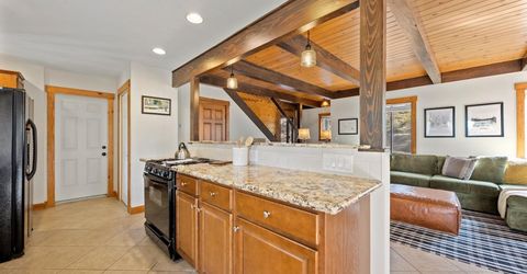 10868 Laurelwood Drive, Truckee, CA 96161 Photo
