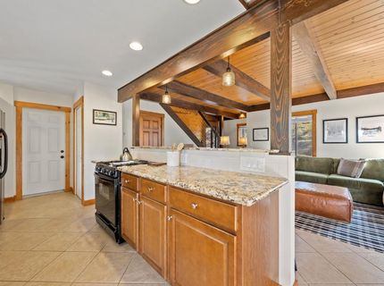 10868 Laurelwood Drive, Truckee, CA 96161 Photo