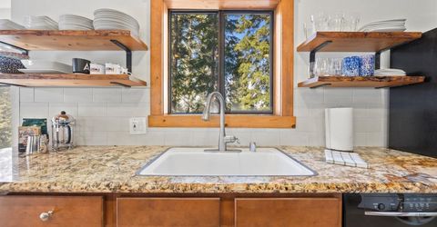 10868 Laurelwood Drive, Truckee, CA 96161 Photo