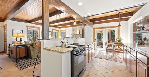 10868 Laurelwood Drive, Truckee, CA 96161 Photo