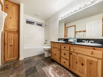 12742 Stockholm Way, Truckee, CA 96161 Photo
