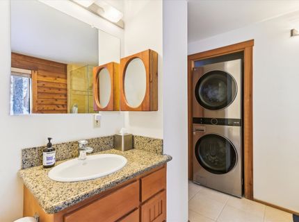 1606 Deer Path, Truckee, CA 96161 Photo