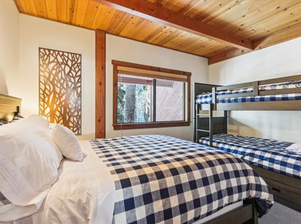 1606 Deer Path, Truckee, CA 96161 Photo