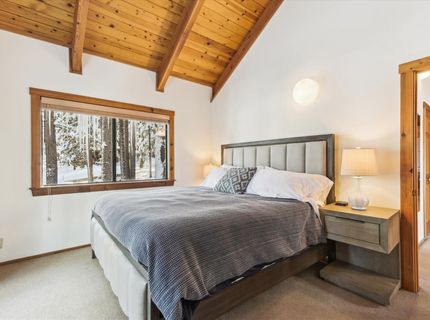1606 Deer Path, Truckee, CA 96161 Photo