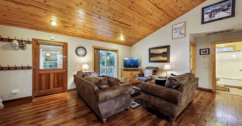 12466 Pinnacle Loop, Truckee, CA 96161 Photo