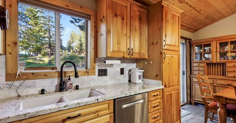 12466 Pinnacle Loop, Truckee, CA 96161 Photo