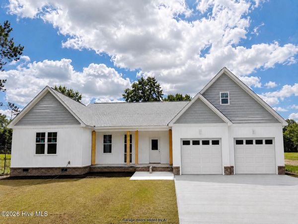 2886 Fox Run Circle , Kinston, NC 28504