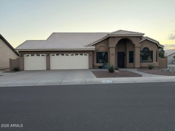 24014 N 43RD Drive, Glendale, AZ 85310
