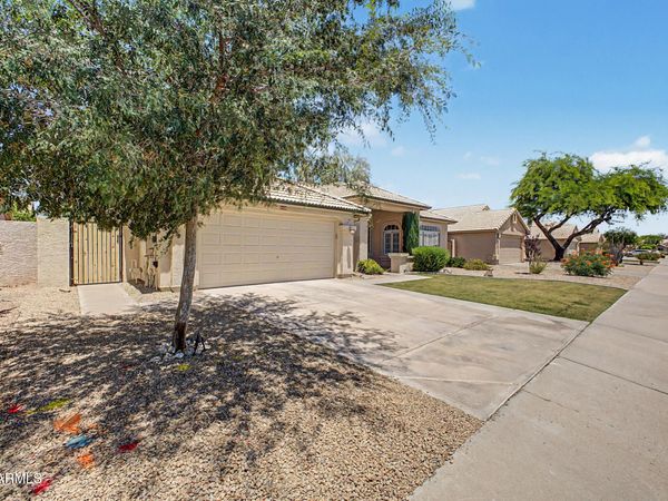 4136 W LAREDO Street, Chandler, AZ 85226