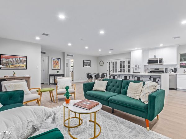1535 W Lawrence Road, Phoenix, AZ 85015