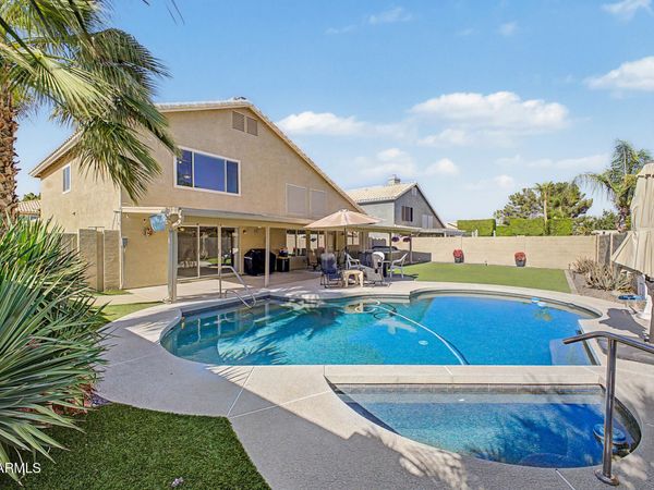 4345 W CHAMA Drive, Glendale, AZ 85310