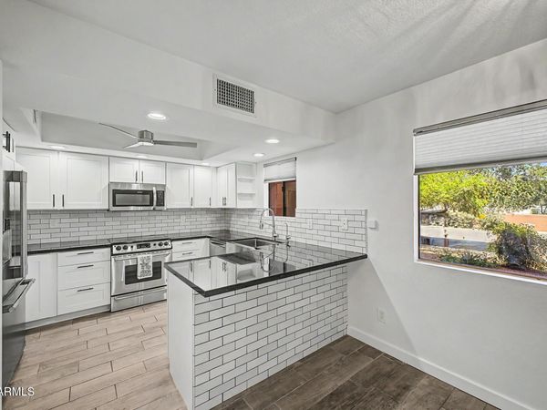 12222 N PARADISE VILLAGE Parkway S, Unit 107, Phoenix, AZ 85032