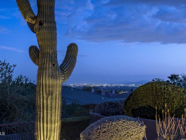 13641 E CHARTER OAK Drive, Scottsdale, AZ 85259