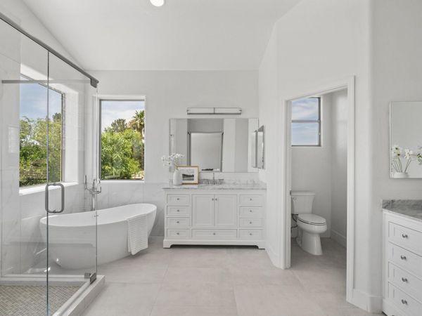 6639 E GELDING Drive, Scottsdale, AZ 85254