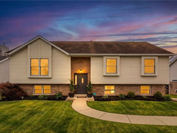 72 4th St, Irwin, PA 15642