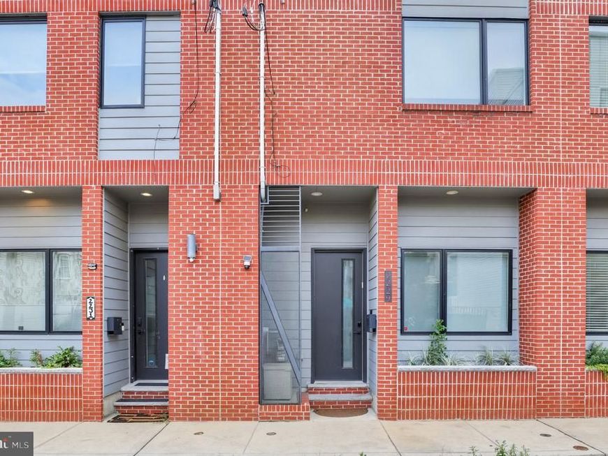 2229 N Hope Street, Philadelphia, PA 19133 Main Photo