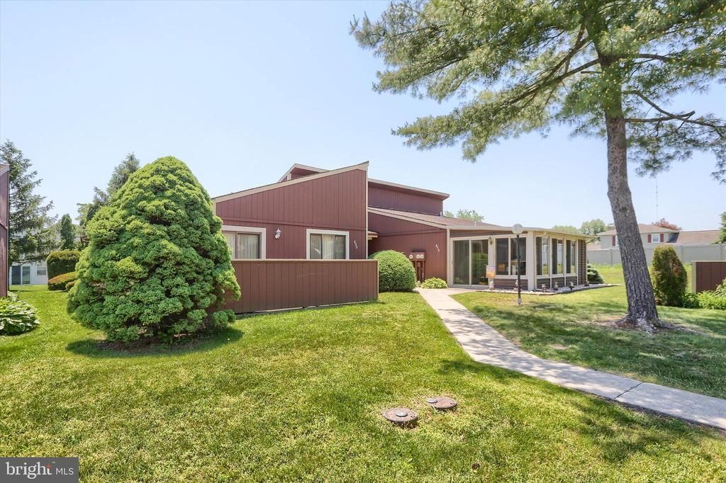 854 Melissa Court, Enola, PA 17025 Main Photo