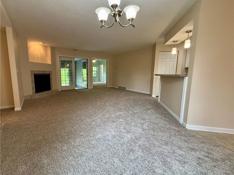 156 Spinnaker Drive, Columbiana, OH 44408 Photo 13