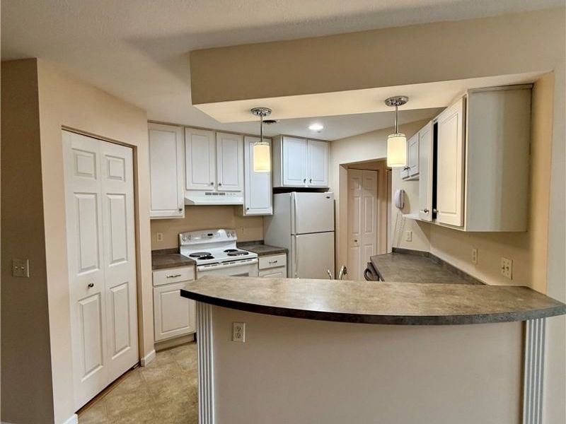 156 Spinnaker Drive, Columbiana, OH 44408 Photo 7