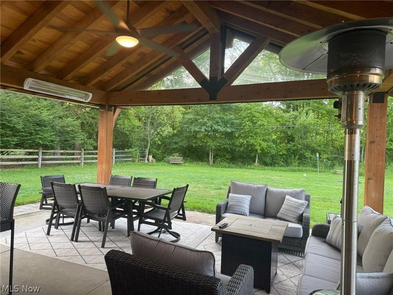 6815 Hickory Hill Drive, Mayfield, OH 44143 Photo 3